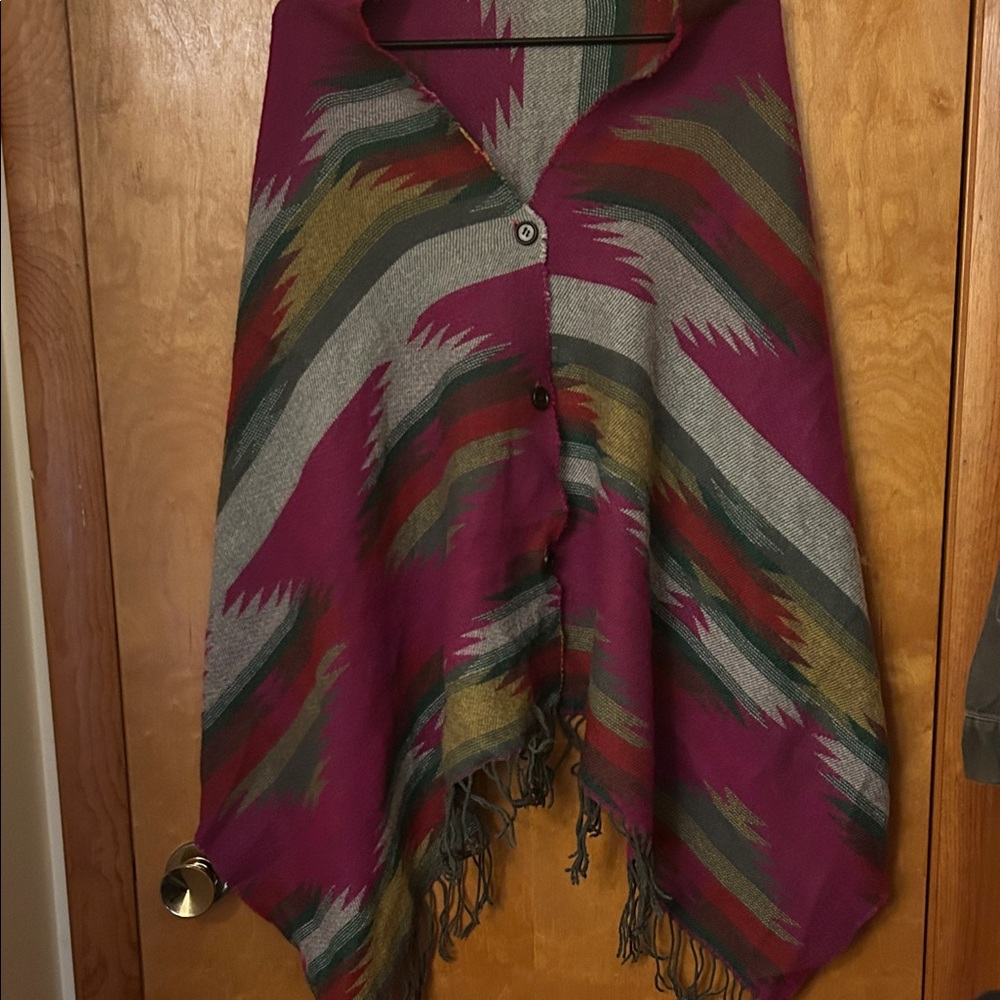 Beautiful Multicolor Aztec Patterned Women's Fringe Poncho L